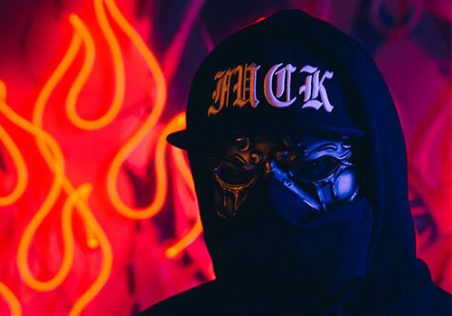 UZ (Layers EP Tour)